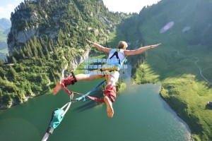 彩经网彩票走势图大全：亚冠联赛激战正酣，中超双雄遭遇强敌，日韩劲旅展现统治力